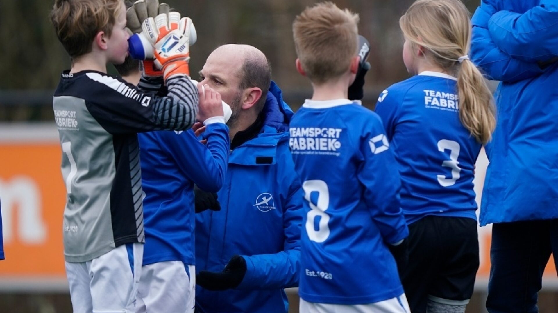 2425 Coach Spelers Bespreking