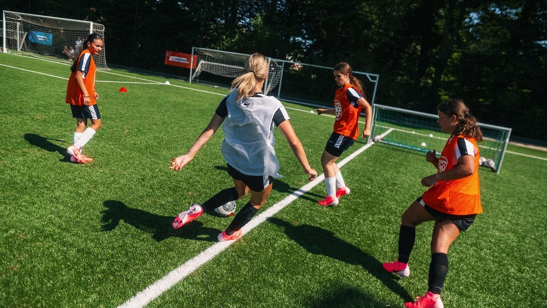 KNV Bx NIK Ex Coachinggirls 2931