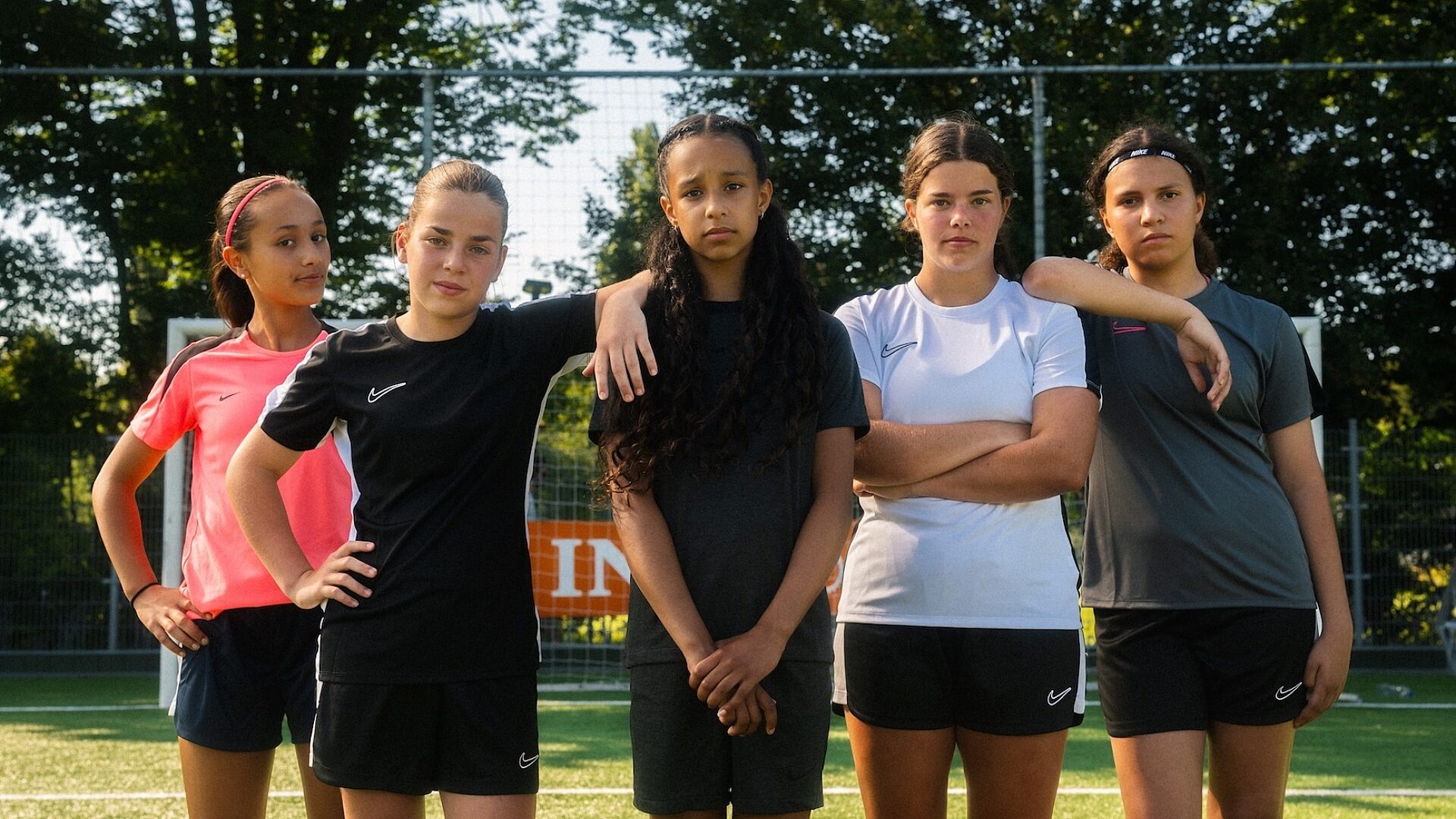 KNV Bx NIK Ex Coachinggirls 3694 V2