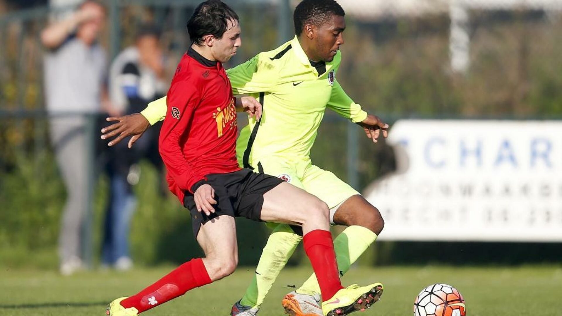 Verschillende amateurverenigingen kenmerken