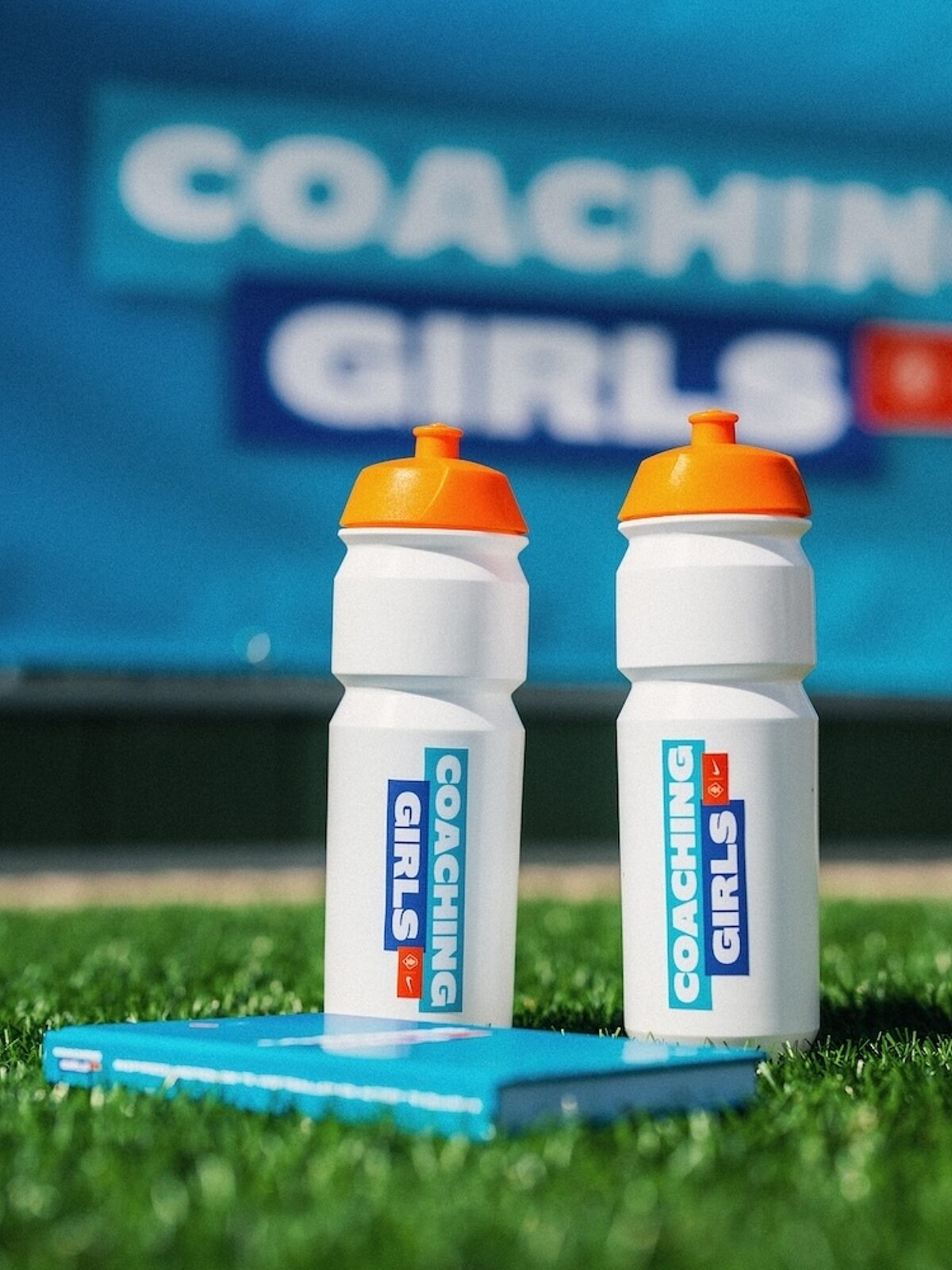 KNV Bx NIK Ex Coachinggirls 74